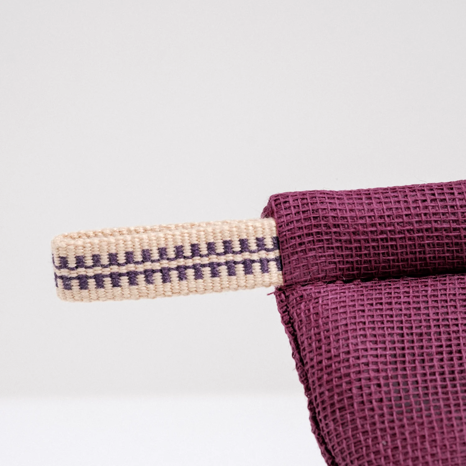 BAN INOUE POT HOLDER - Image 8