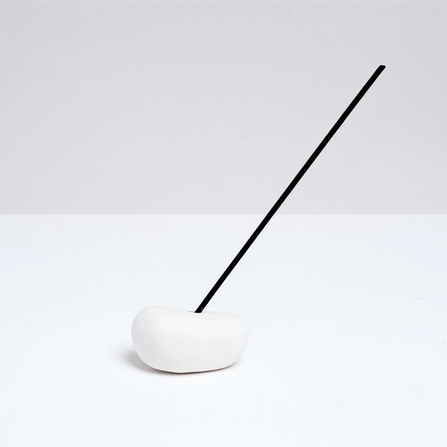 MAKI BAXTER - PEBBLE INCENSE HOLDER - Image 3