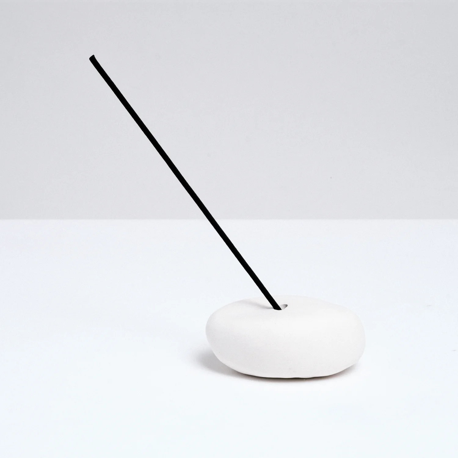 MAKI BAXTER - PEBBLE INCENSE HOLDER - Image 5