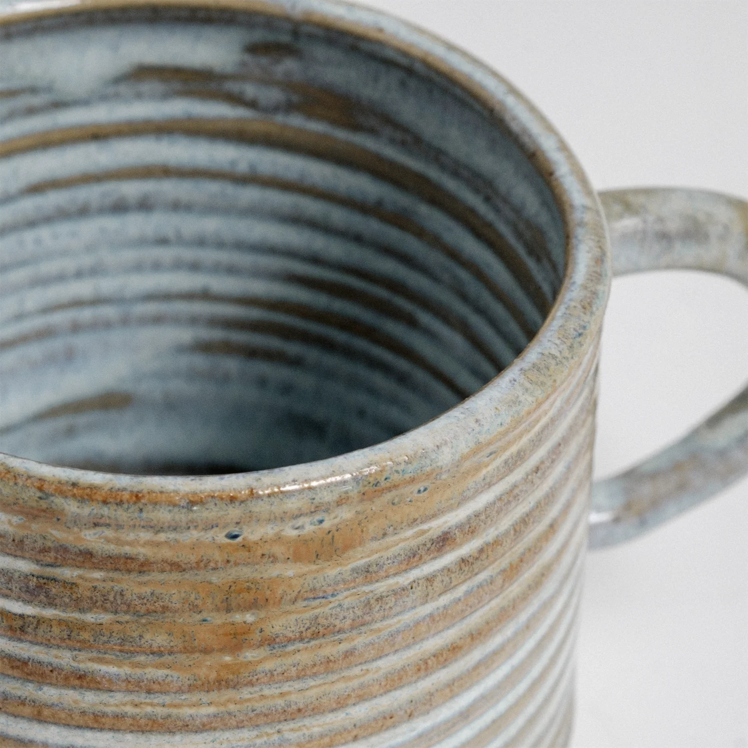 MAKI BAXTER | RIBBED MUG - Image 3