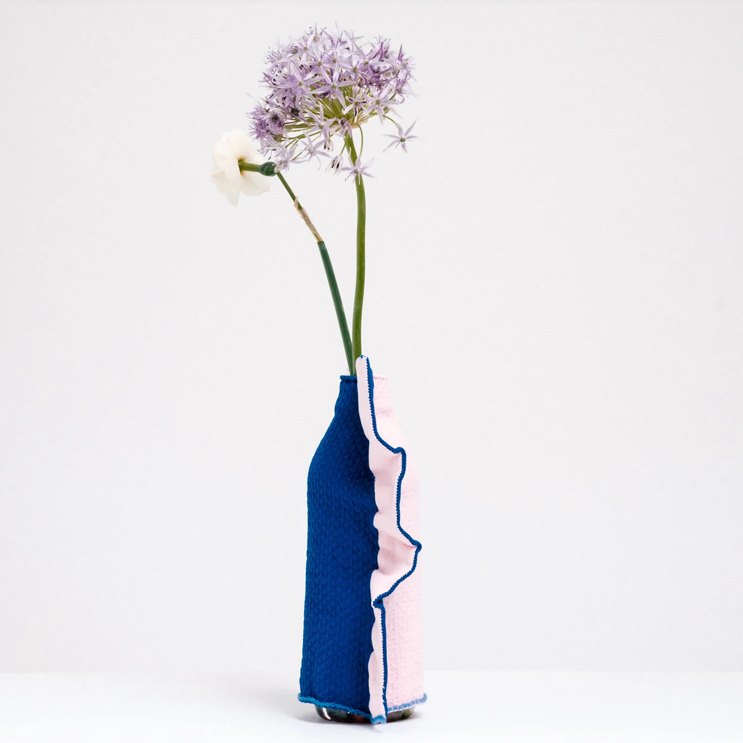 MOHEIM SILHOUETTE VASE - Image 4