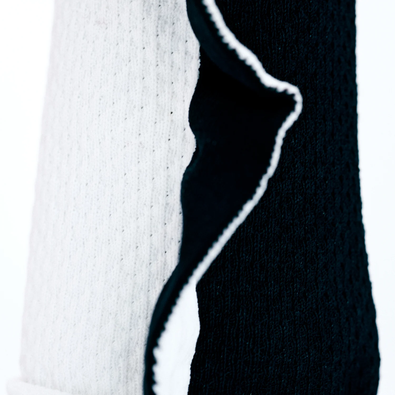 MOHEIM SILHOUETTE VASE - Image 9